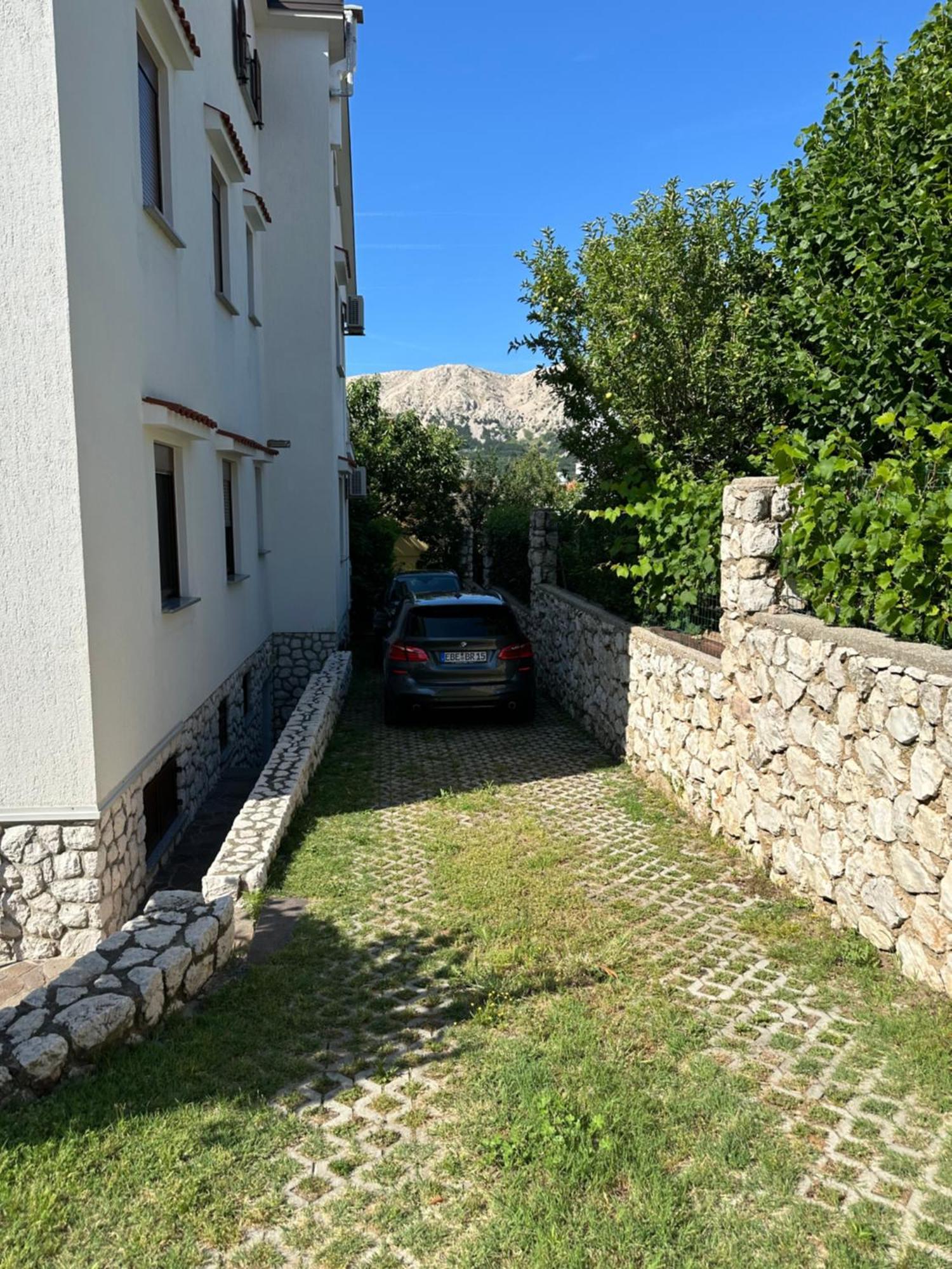 Apartments Zlatko & Mira Dorcic Baška Esterno foto