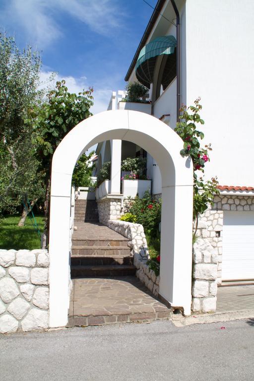 Apartments Zlatko & Mira Dorcic Baška Esterno foto